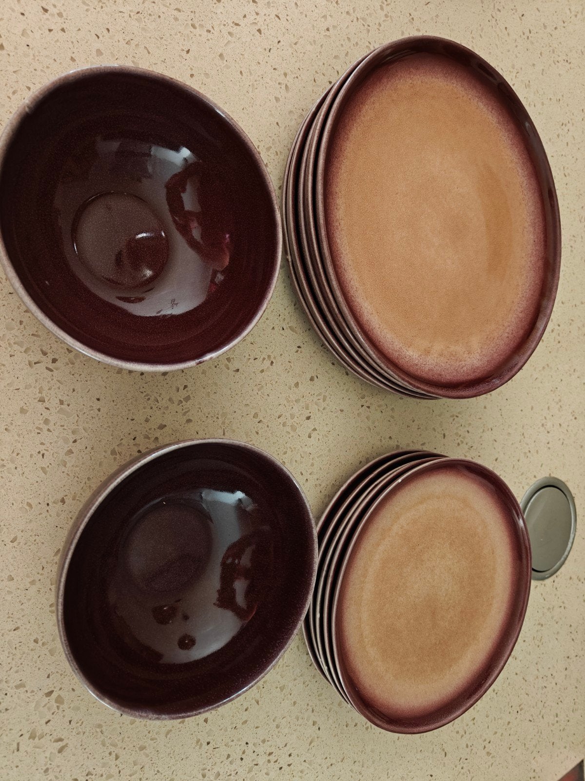 Servies set: 5 kleine bordjes, 5 grote borden, 2 schaaltjes, Huis en Inrichting, Ophalen, Zo goed als nieuw, Overige stijlen, Bord(en)