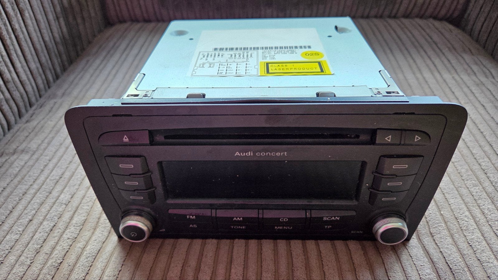 Originele Audi A3 autoradio type concert van Blaupunkt, Auto diversen, Ophalen of Verzenden, Gebruikt