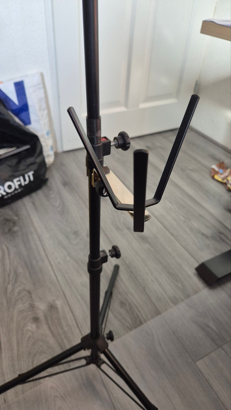 K&M Demperhouder voor Trompet/Cornet/Bugel, Ophalen of Verzenden, Nieuw, Instrumentstandaard, Trompet