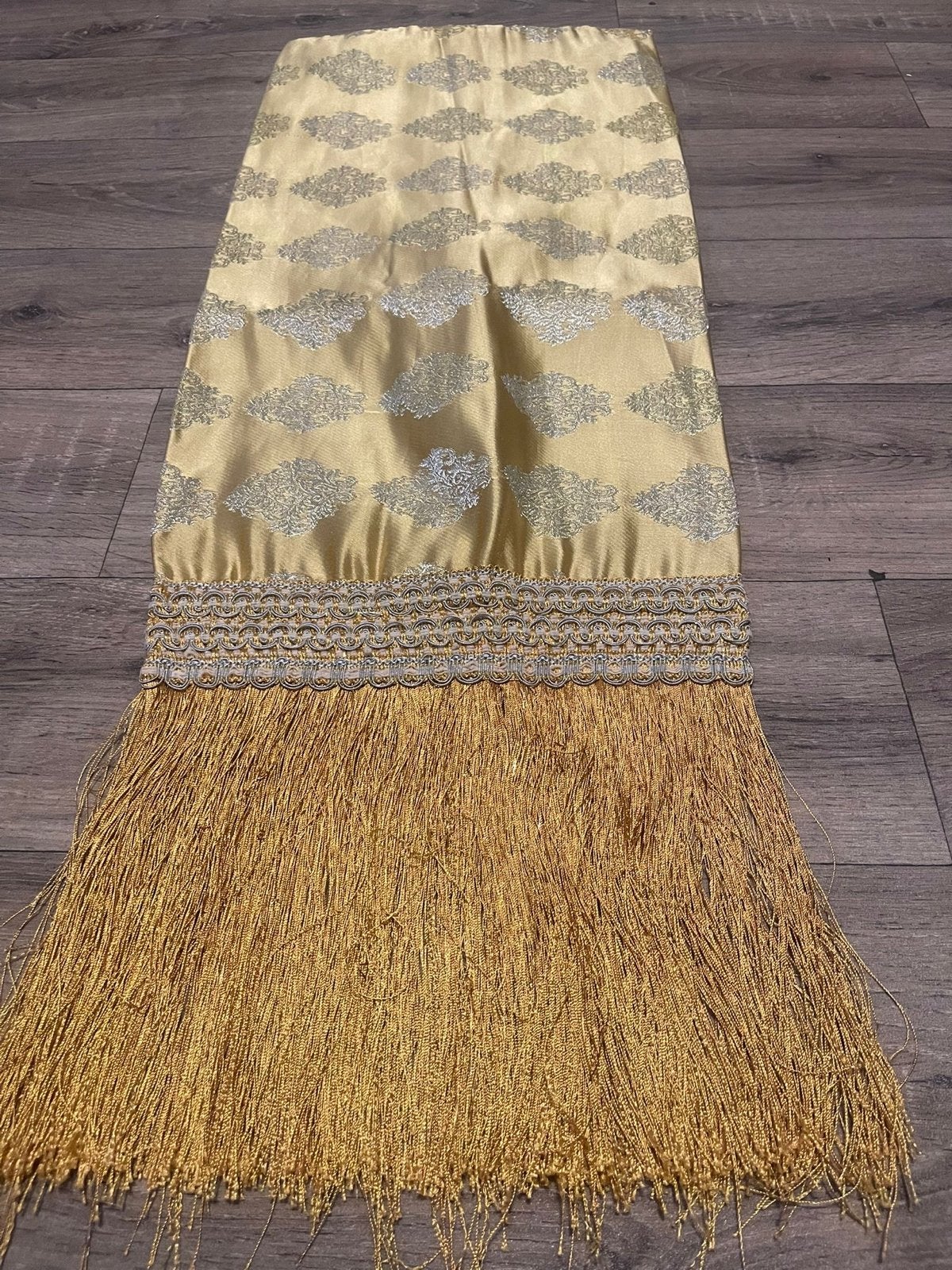 Vintage Gouden Kussenhoes met Franjes - 36x97cm, Ophalen of Verzenden, Zo goed als nieuw, Geel, Rechthoekig