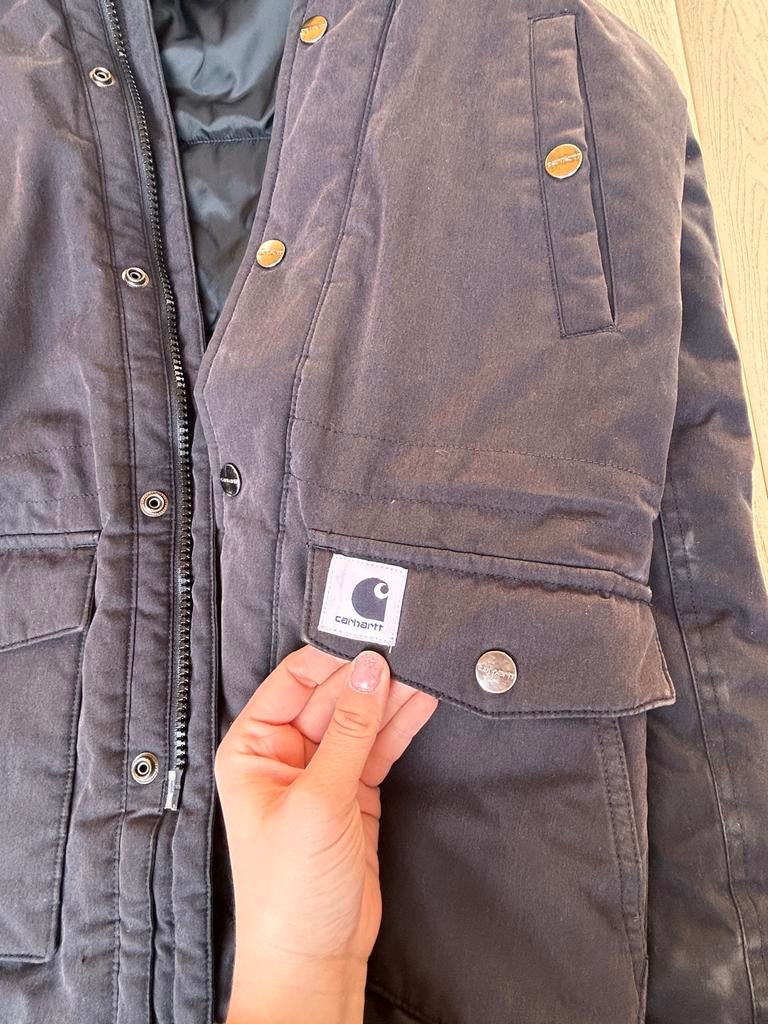 Warme Carhartt winterjas met capuchon en bontkraag - Maat S, Ophalen of Verzenden, Zo goed als nieuw, Zwart