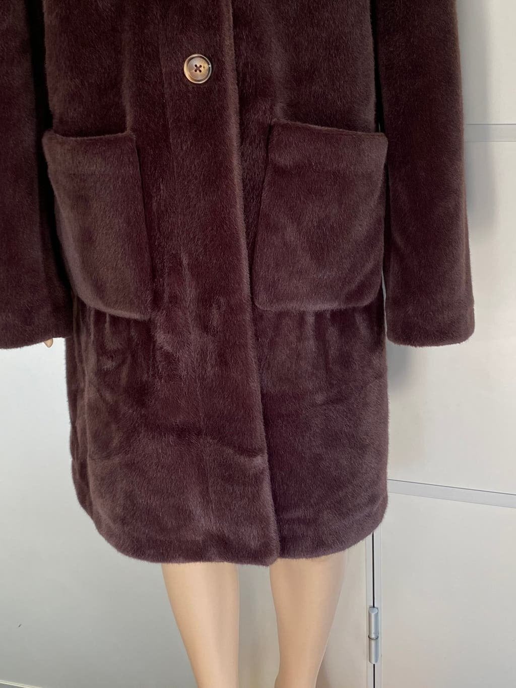 K335 Nieuw: Maicazz 42=L lange bontjas jas winter winterjas, Kleding | Dames, Bruin, Maat 42/44 (L), Nieuw, Ophalen of Verzenden