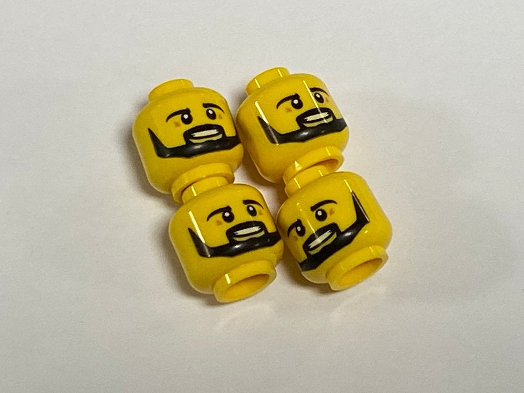 Partij Lego 4x nieuwe geel hoofd met zwarte baard en tanden, Overige thema's, Lego, Nieuw, Ophalen of Verzenden