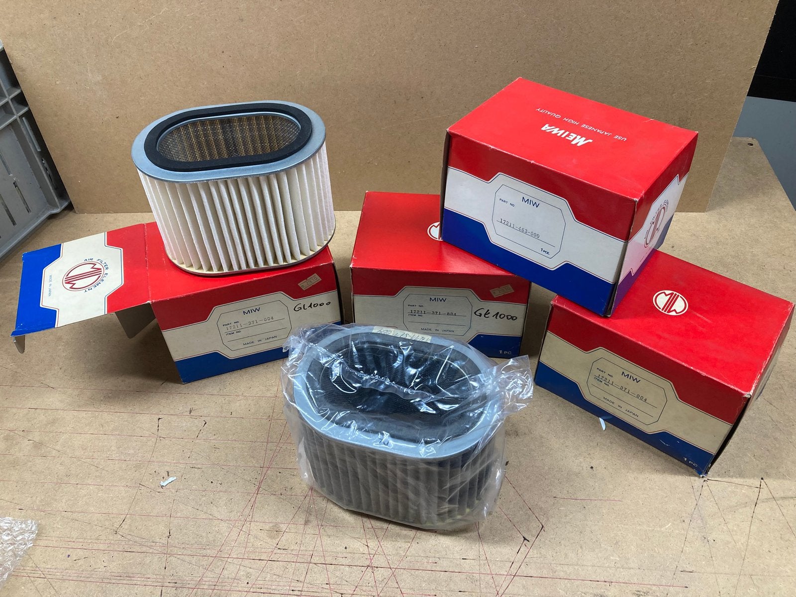 Nieuw (NOS) luchtfilters HONDA GL1000, Ophalen of Verzenden