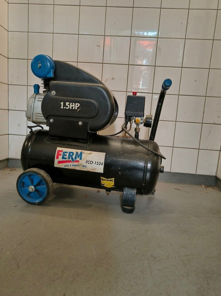 luchtcompressor, Doe-het-zelf en Verbouw, Compressors, Ophalen, Gebruikt, 6 tot 10 bar, Minder dan 200 liter/min