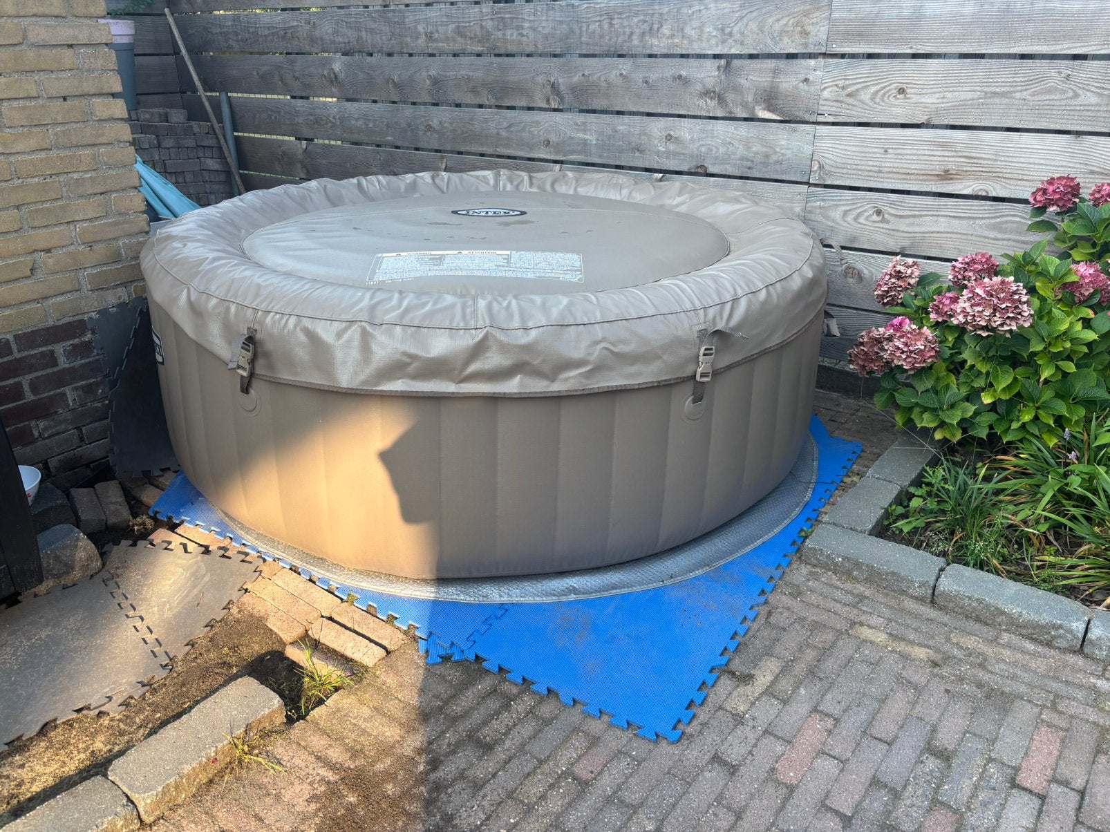 Pure spa bubble therapy, Tuin en Terras, Bubbelbaden en Hottubs, Ophalen, Zo goed als nieuw, Grondzeil
