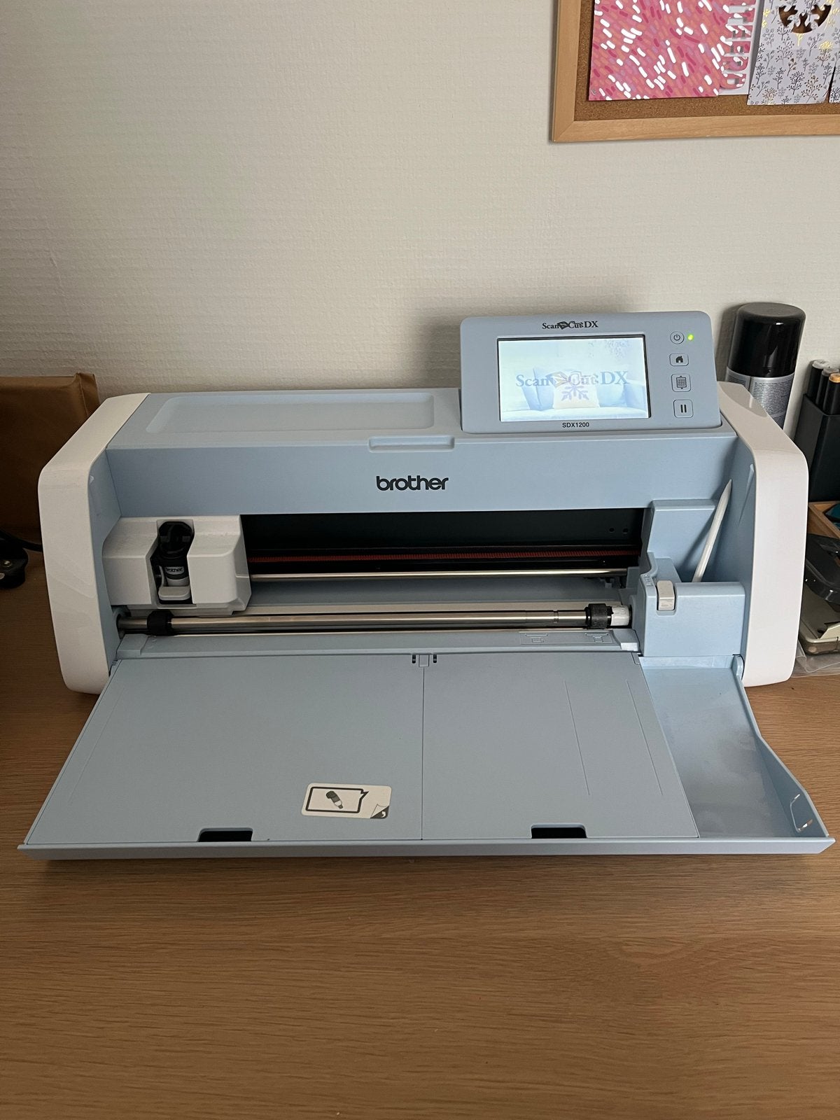 Brother ScanNCut DX SDX1200 snijplotter met accessoires, Ophalen, Overige thema's, Meerkleurig, Zo goed als nieuw