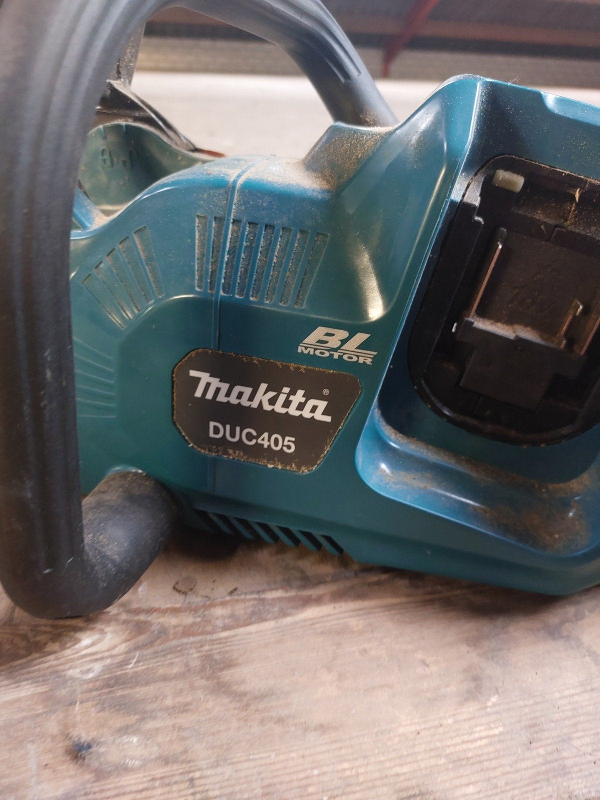Makita DUC405 Accu Kettingzaag - Zo goed als nieuw, Ophalen, 70 mm of meer, Kettingzaag, Zo goed als nieuw