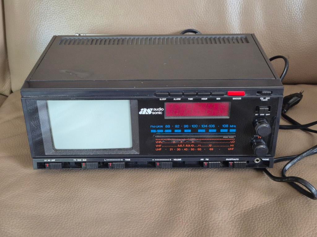 Zwart-wit TV Radio Wekker Audio Sonic Retro Old School, Antiek en Kunst, Antiek | Tv's en Audio, Ophalen