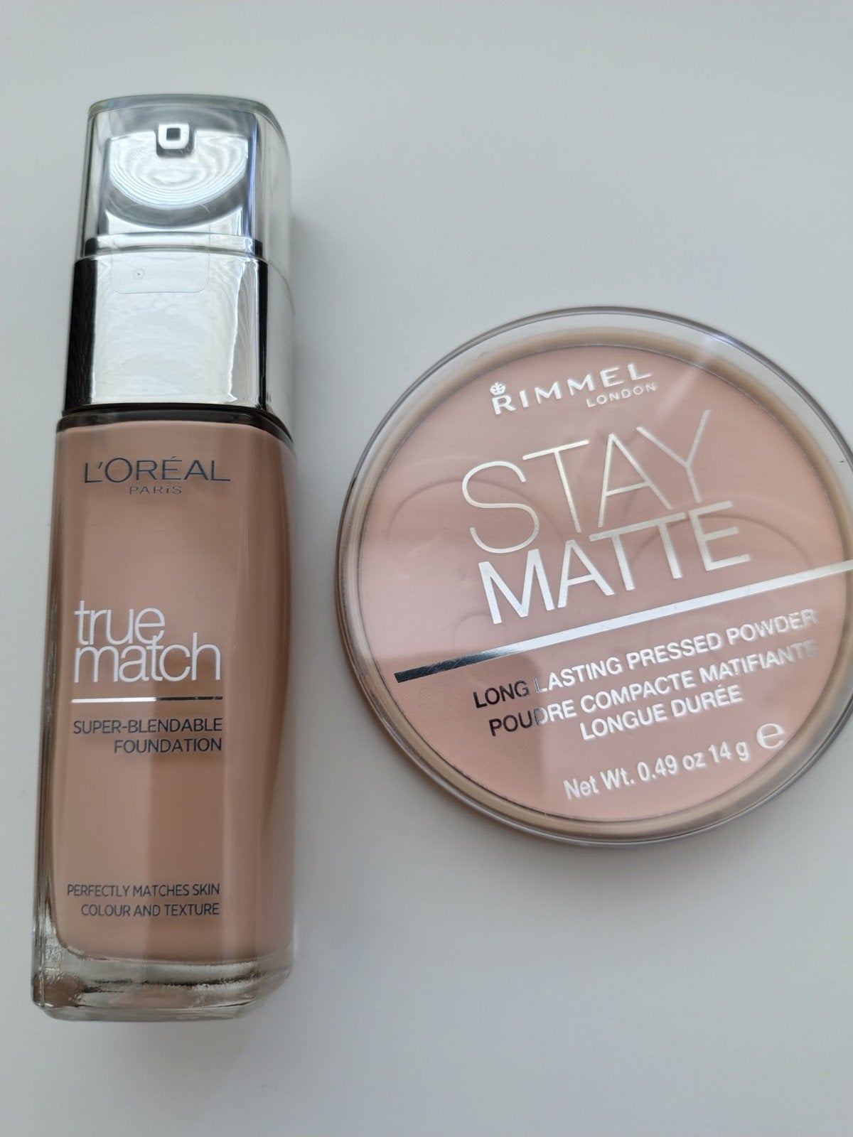 Nieuwe L'Oreal/Maybelline Foundation+Poeder, Ophalen of Verzenden, Nieuw