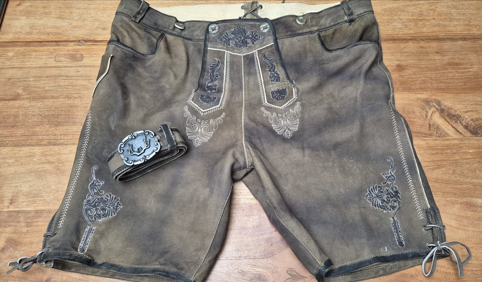 Traditionele Lederhose met Riem - Maat 60, Ophalen of Verzenden, Gedragen, Overige maten, Bruin