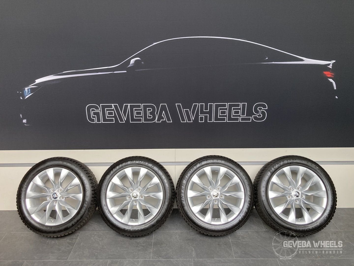 17” originele Skoda Superb B8 B9 velgen + winterbanden 5x112, -, -, Banden en Velgen, 17 inch