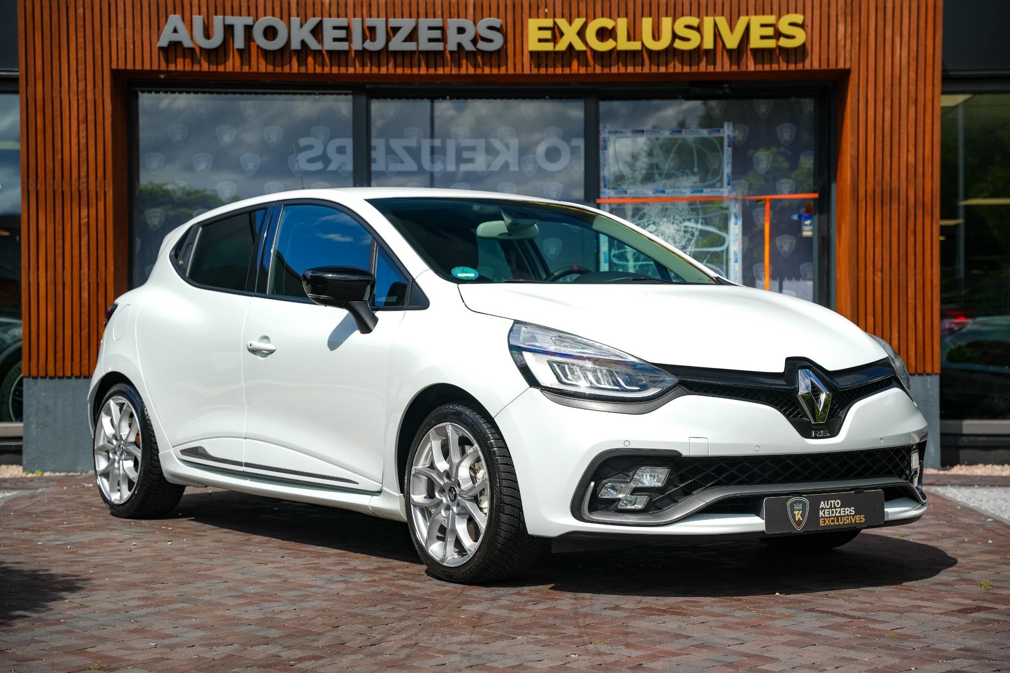 Renault Clio R.S. 1.6 200pk Camera Cruise Keyless Stoelverw., Gebruikt, 4 cilinders, Wit, Bedrijf