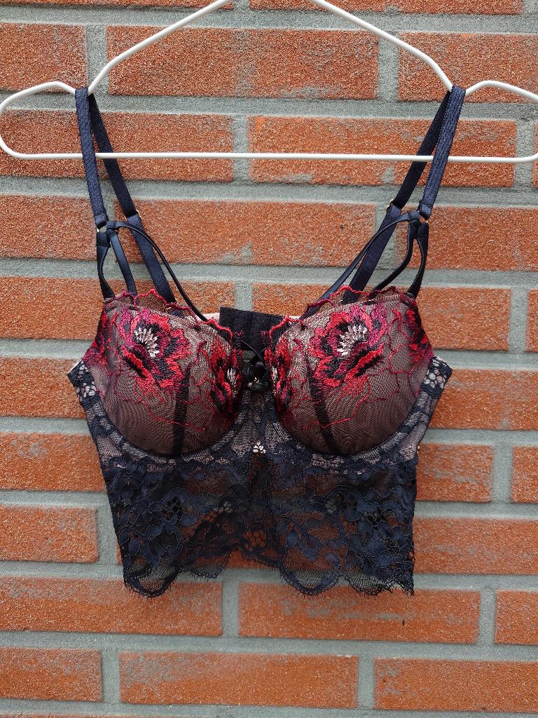 hunkemöller noir lace bustier BH maat 80b met bloemen, Kleding | Dames, Ondergoed en Lingerie, Hunkemöller, Ophalen of Verzenden