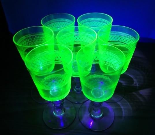Uranium Val Saint Lambert nog 1 stuk beschikbaar💎😍✨🎁👌, Ophalen of Verzenden