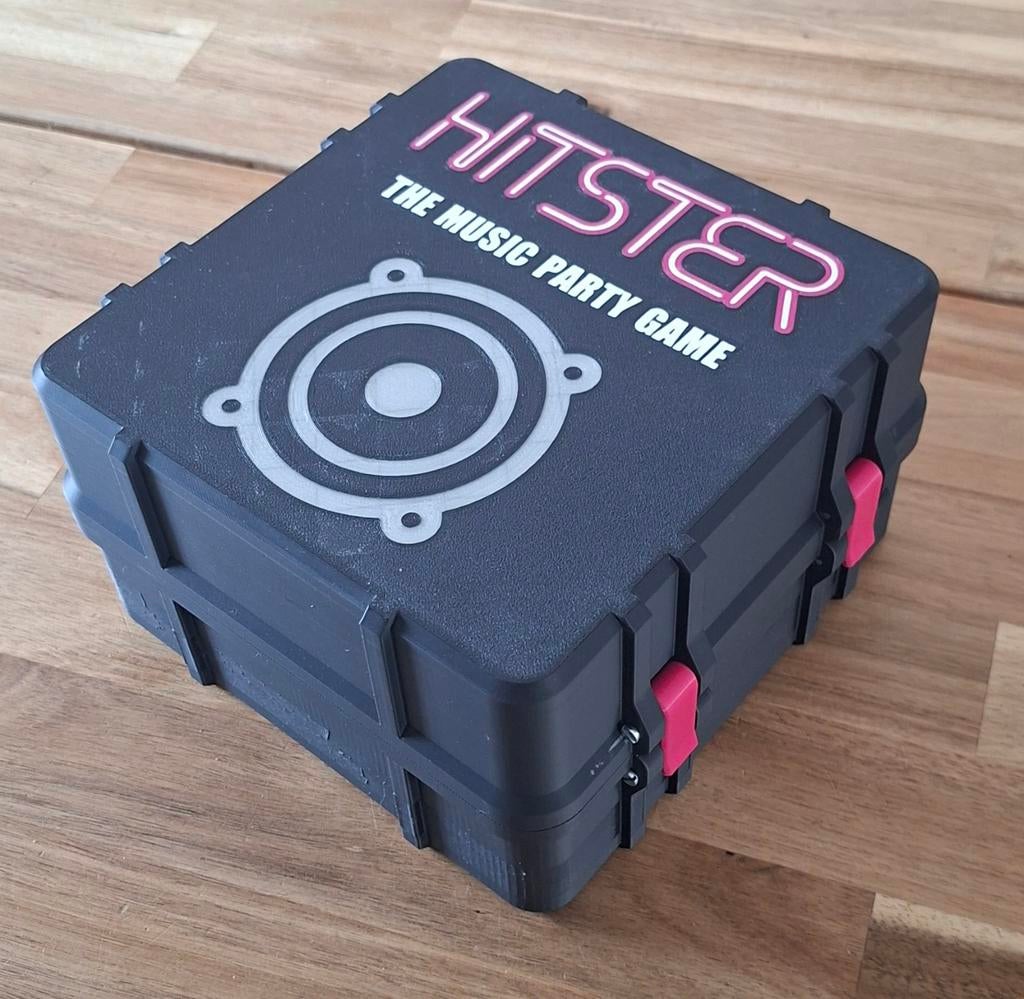Hitster: The Music Party Game - Box met Tower., Ophalen of Verzenden, Nieuw