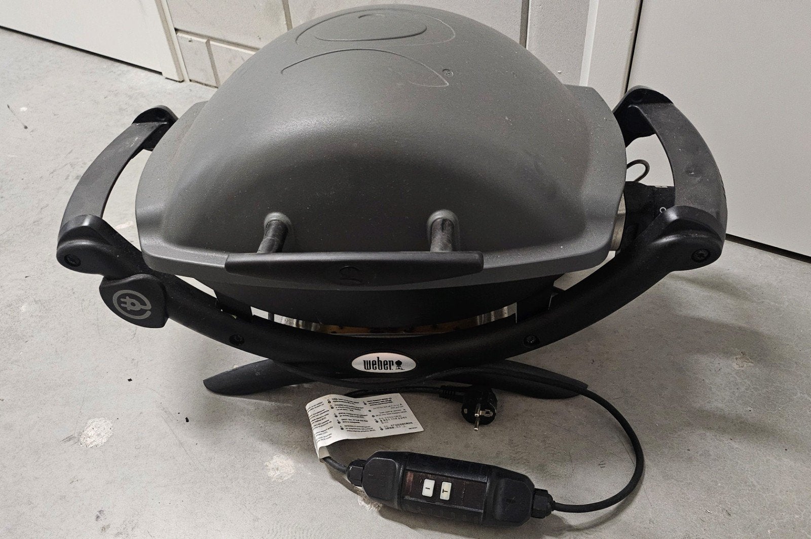 Weber Q1400 elektrische BBQ - Zo goed als nieuw, Ophalen of Verzenden, Zo goed als nieuw, Weber