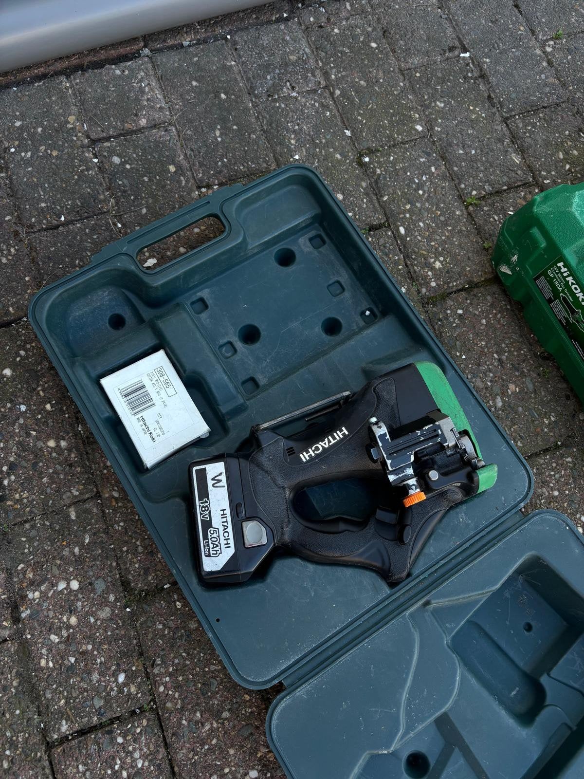 Hikoki (Hitachi) Draadeindknipper 18V - Inclusief Accu, Doe-het-zelf en Verbouw, Ophalen, Gebruikt