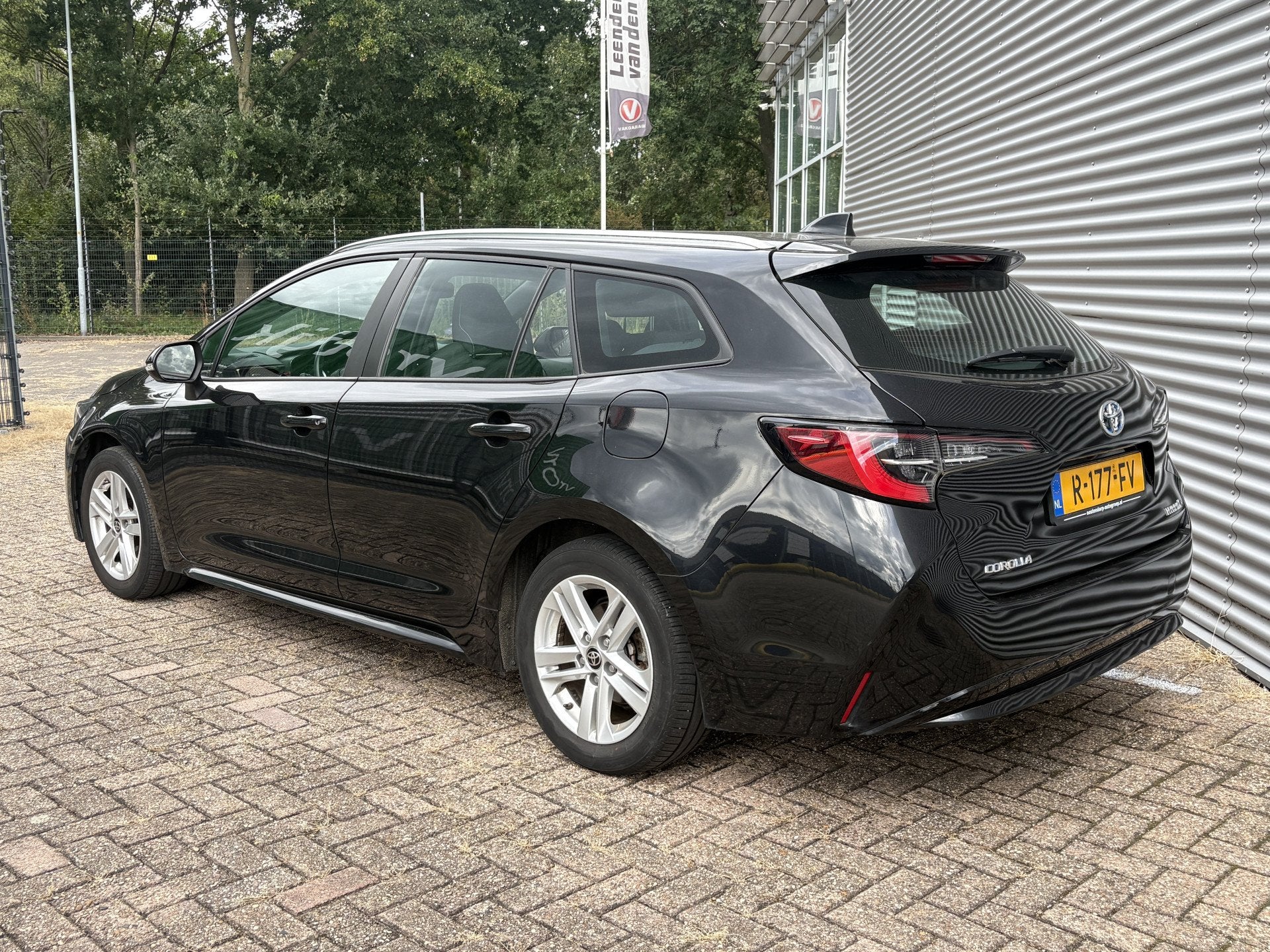 Toyota Corolla Touring Sports 1.8 Hybrid Business | Camera |, Auto's, 4 cilinders, Corolla, Zwart, Origineel Nederlands