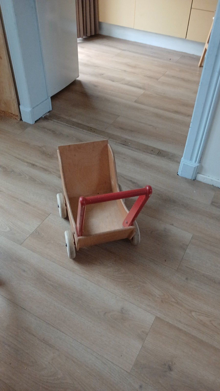 Houten loopwagen / poppenwagen, Ophalen, Gebruikt, Duw- of Trekspeelgoed