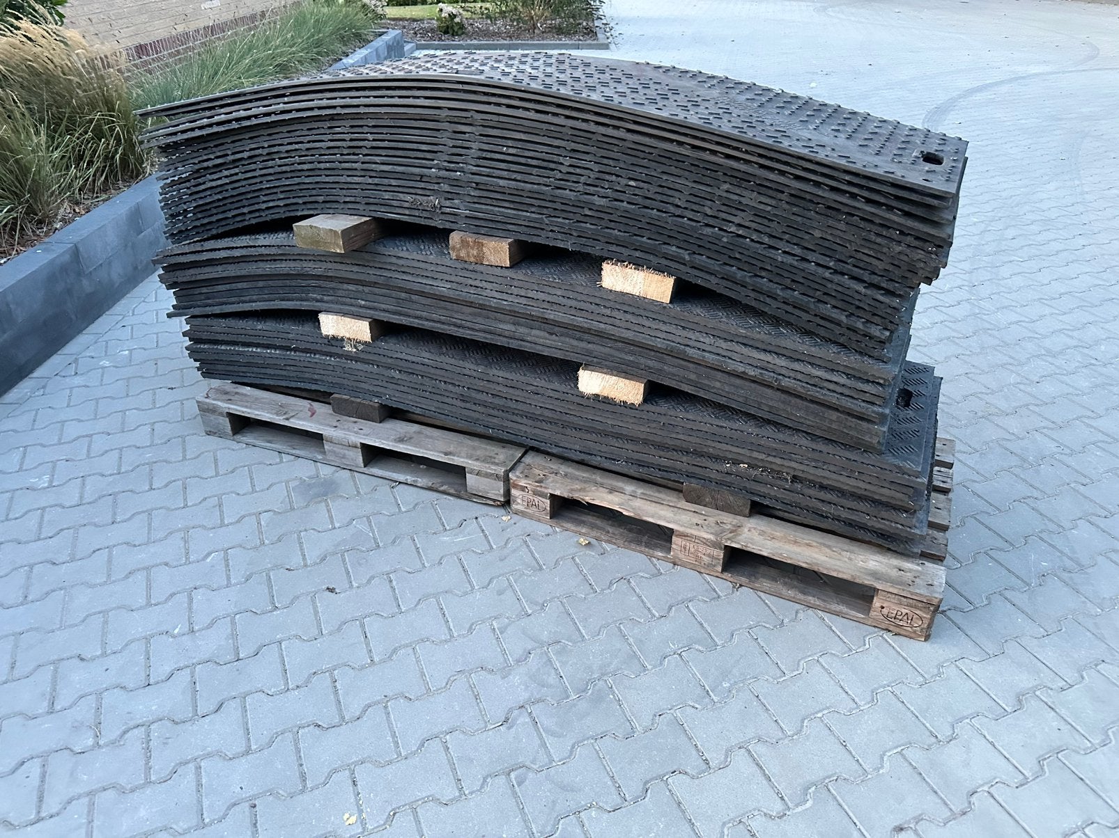 Kunststof rijplaten 244x61, Ophalen of Verzenden, Gebruikt, Minder dan 180 cm, Palen