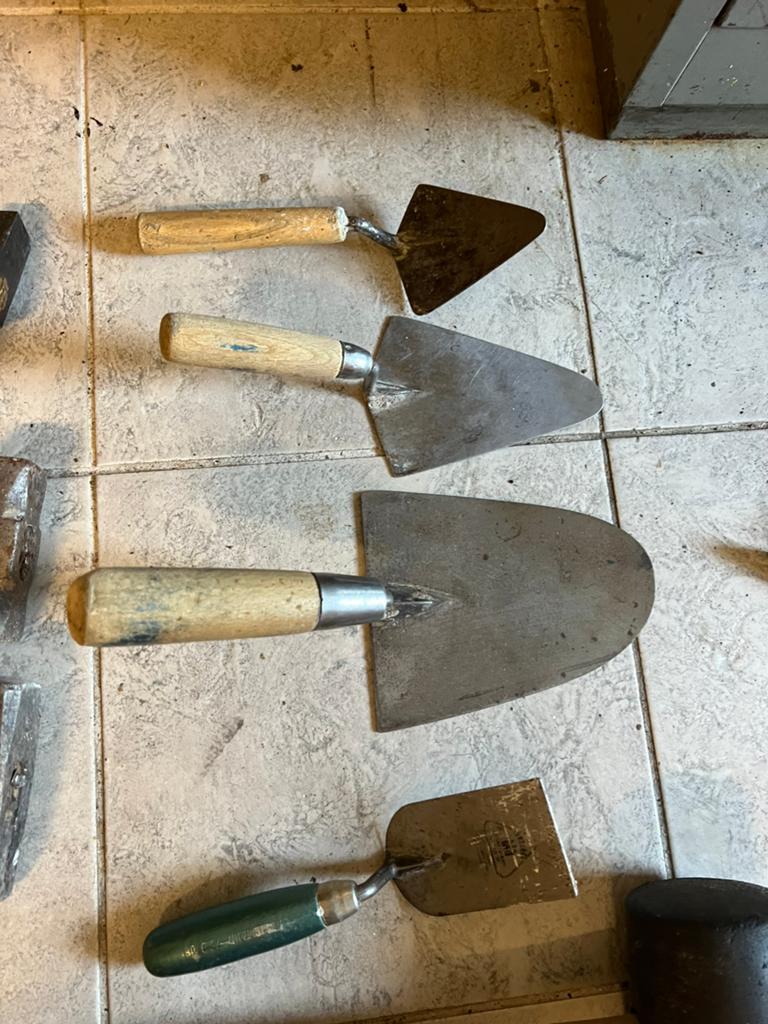 4x diverse troffel  antiek. Goed onderhouden, Doe-het-zelf en Verbouw, Gereedschap | Handgereedschap, Ophalen of Verzenden, Zo goed als nieuw