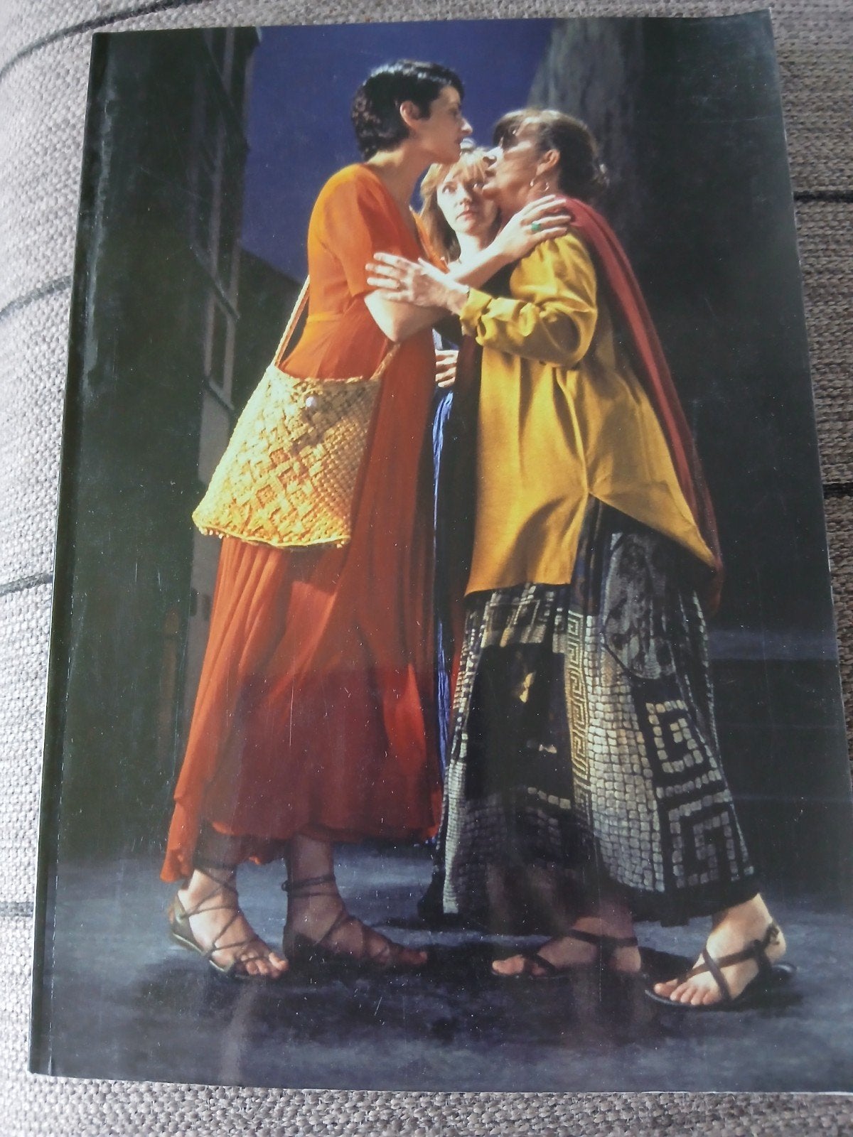 Bill Viola en Shirin Neshat in Hermitage Museum, Ophalen of Verzenden, Zo goed als nieuw, Fotografie algemeen, Bill Viola, Shirin Neshat