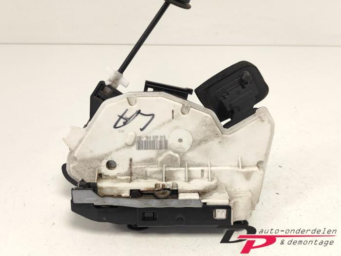 Deurslot Mechaniek 4Deurs links-achter van een Volkswagen Po, Gebruikt, -, Volkswagen, -