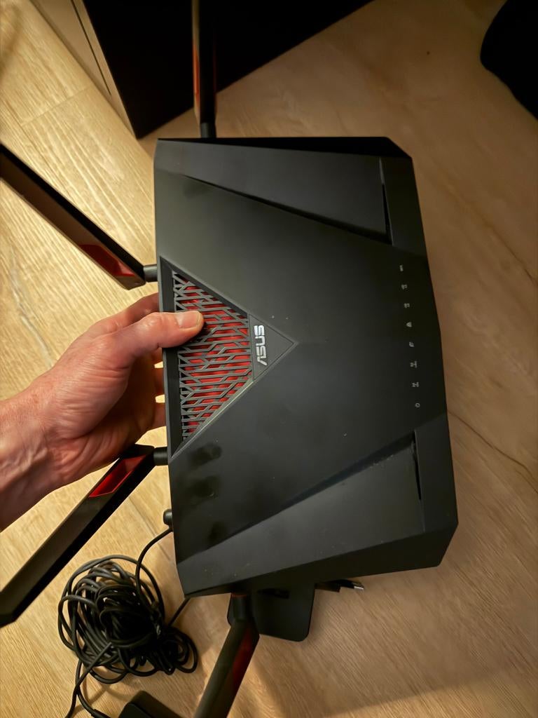 rt-ac88u Asus Router, Ophalen of Verzenden, Gebruikt, Router met modem, ASUS