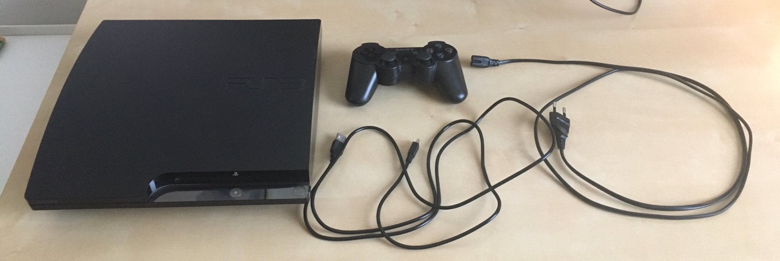 PlayStation 3 Slim, Spelcomputers en Games, Spelcomputers | Sony PlayStation 3, Verzenden, Zo goed als nieuw, 120 GB, Met 1 controller