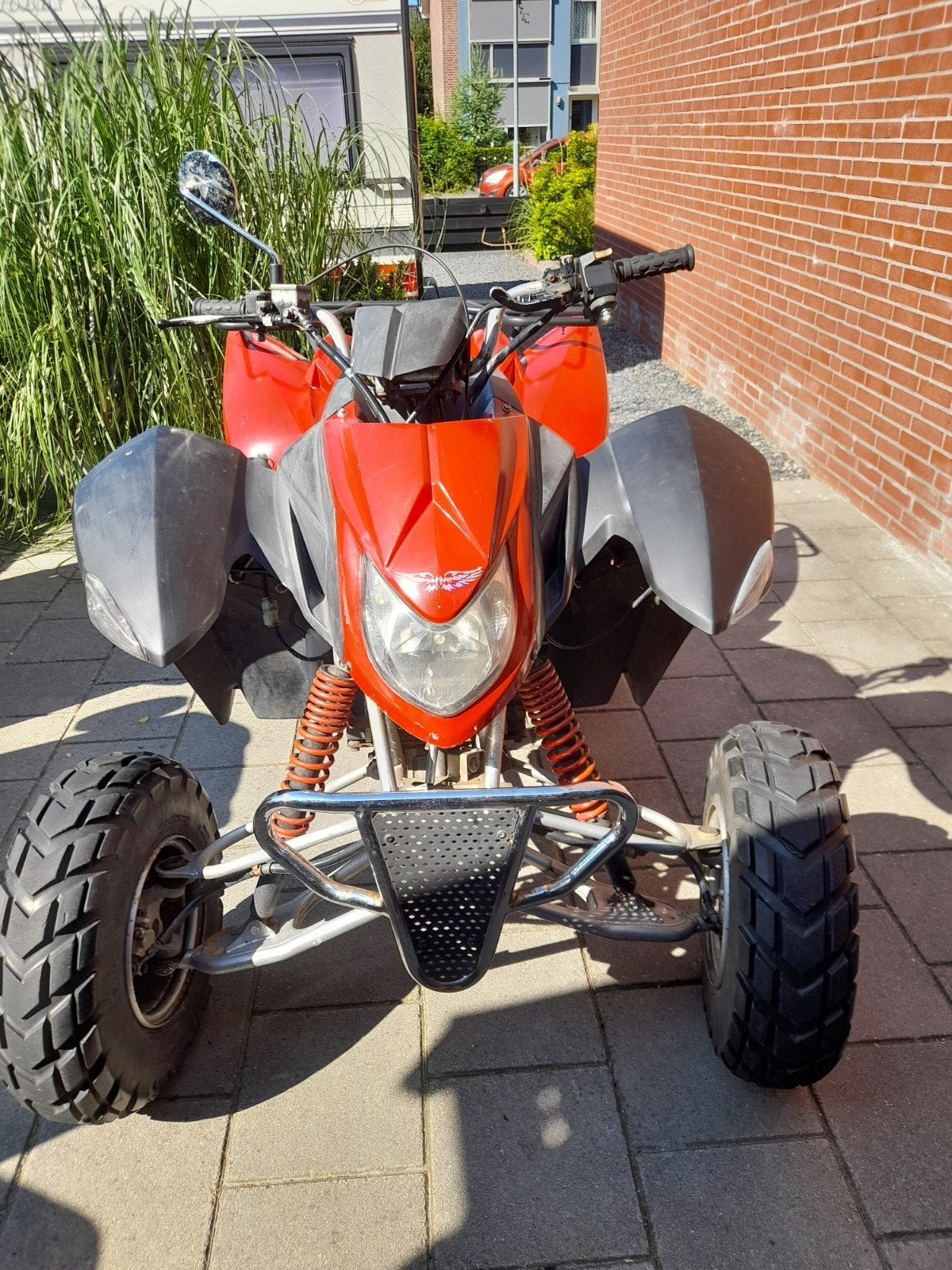 Grote brommer quad met kenteken, Ophalen