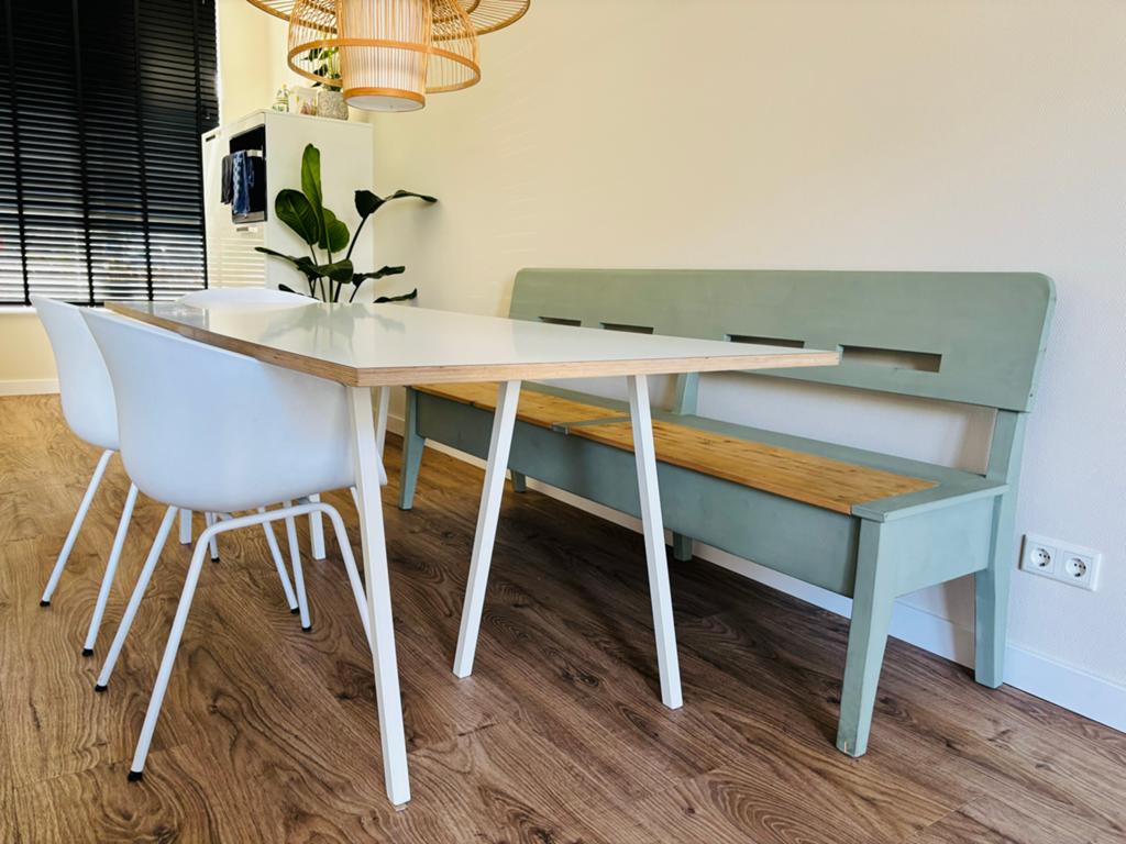 HAY Loop stand tafel, Huis en Inrichting, Tafels | Eettafels, Zo goed als nieuw, 50 tot 100 cm, 150 tot 200 cm, Vier personen