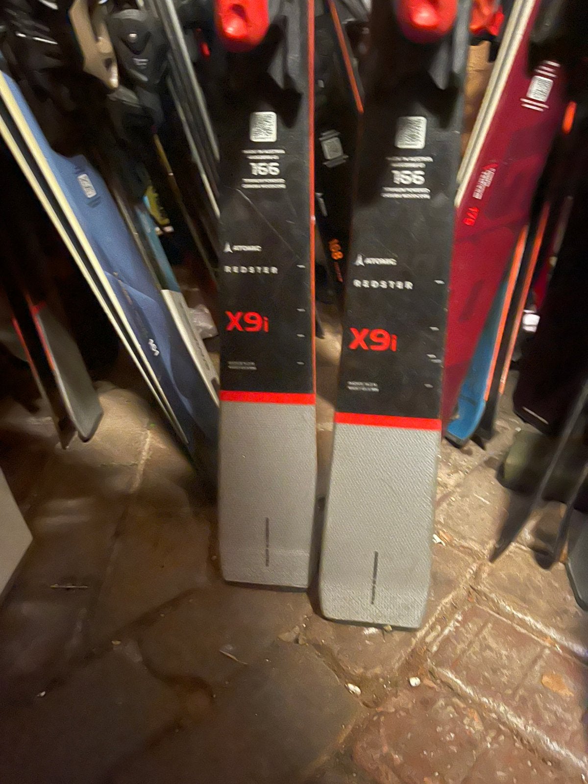 166cm ATOMIC REDSTER S9i revoshock limited caruba, 160 tot 180 cm, Ophalen of Verzenden, Zo goed als nieuw, Carve