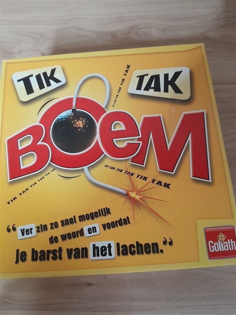 Tik tak boem - s1721, Hobby en Vrije tijd, Verzenden, Zo goed als nieuw