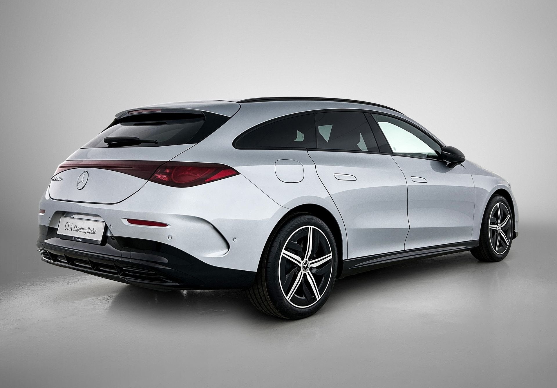 Mercedes-Benz CLA-Klasse Shooting Brake 250+ Business Soluti, Auto's, Mercedes-Benz, Automaat, CLA, Achterwielaandrijving, Zwart