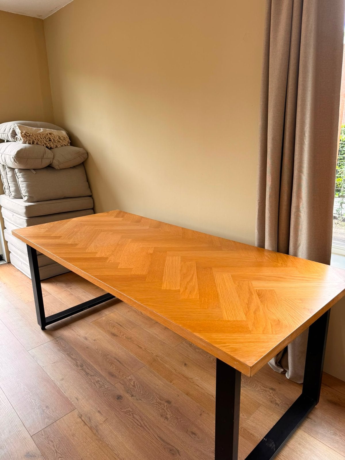 Eettafel met visgraat look GRATIS, Ophalen, 50 tot 100 cm, Zo goed als nieuw, Vijf personen of meer