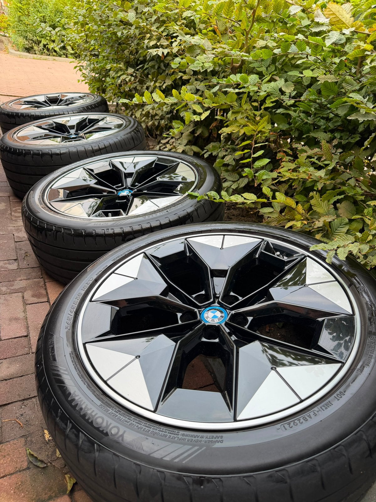BMW iX3 velgen met zomerbanden, Ophalen, 275 mm, Banden en Velgen, 20 inch