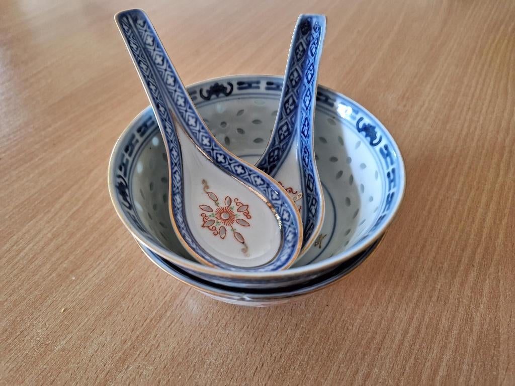 Chinese Wanyu rijstkorrel porseleinen kommen met lepels, Antiek en Kunst, Antiek | Porselein, Ophalen of Verzenden