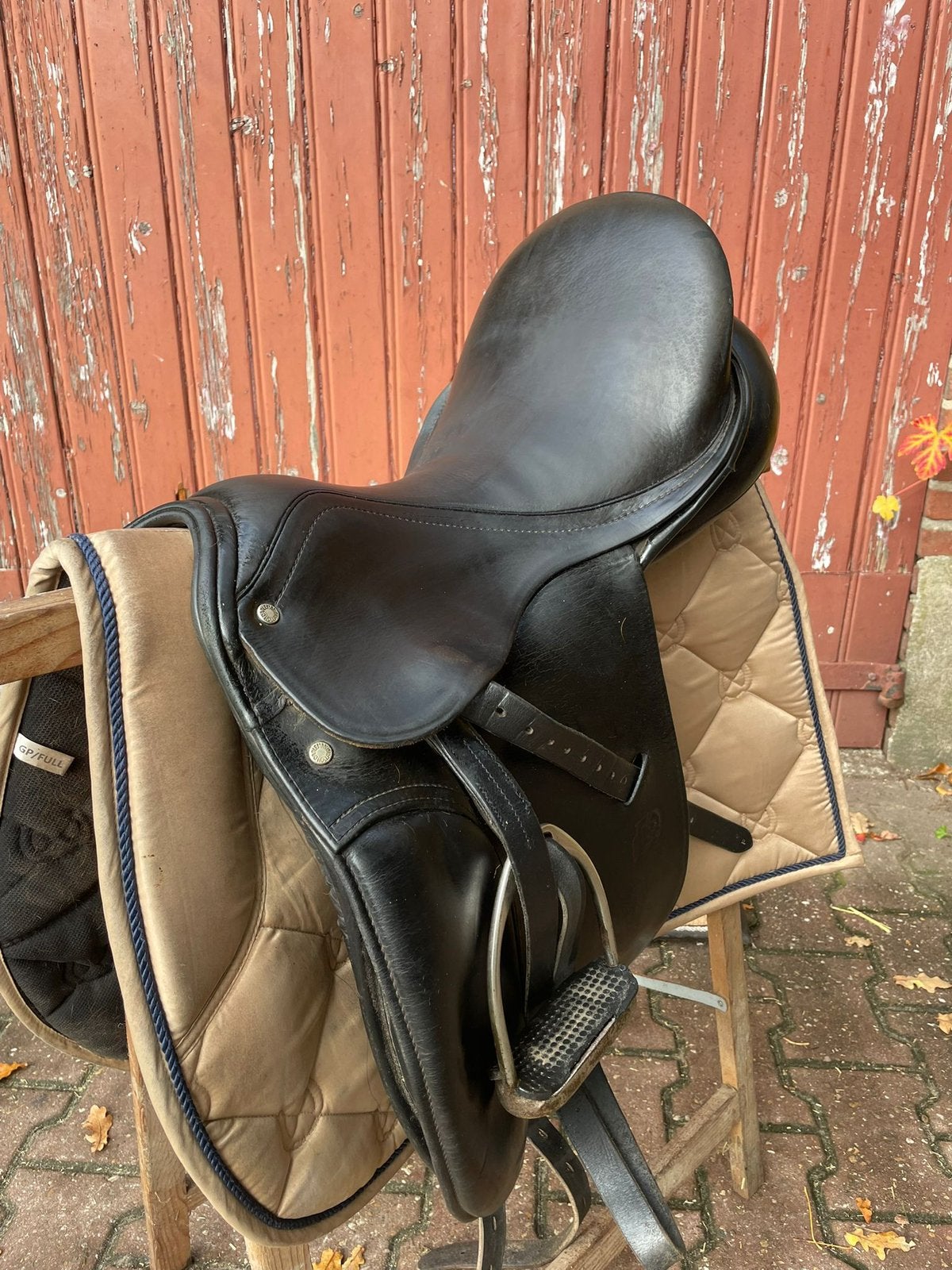 Kieffer München dressuurzadel 17 inch – incl. beugels, Ophalen, Zo goed als nieuw, Dressuur