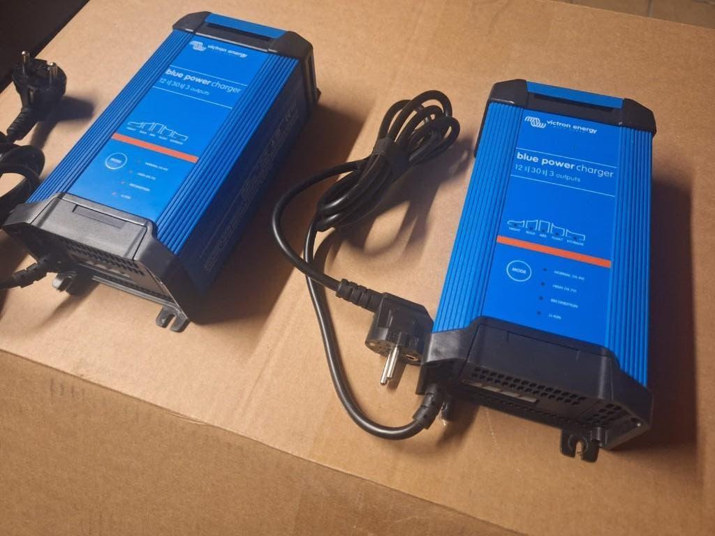 Blue Power charger 30Ah 12v VICTRON-ENERGY, Ophalen, Gebruikt