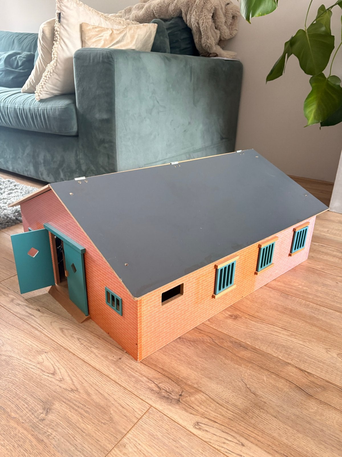 Grote houten speelgoedboerderij met stal, Ophalen, Gebruikt, Jongen of Meisje