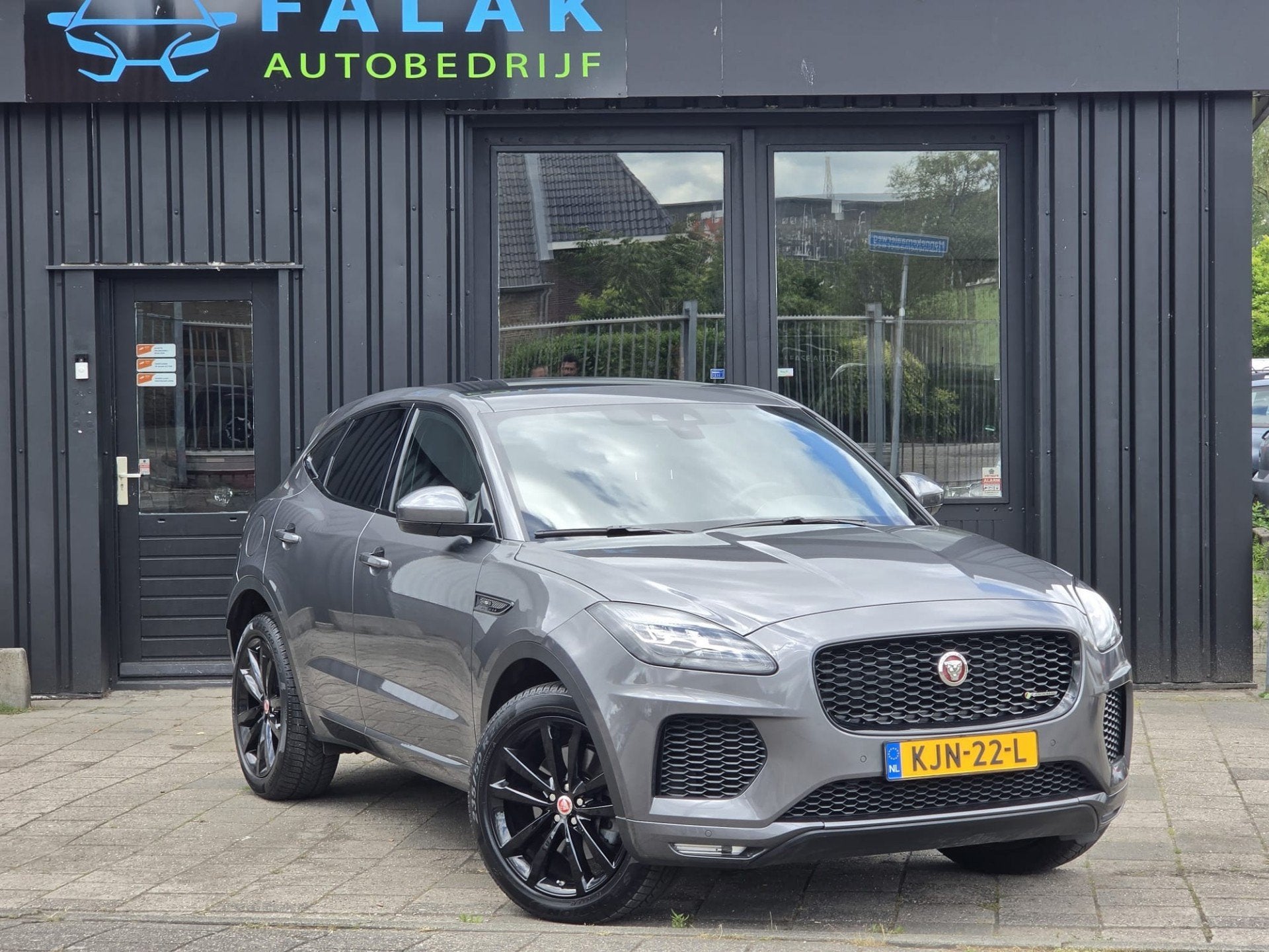 Jaguar E-PACE 2.0 P200 AWD R-Dynamic S, 1800 kg, Euro 6, 4 cilinders, Leder