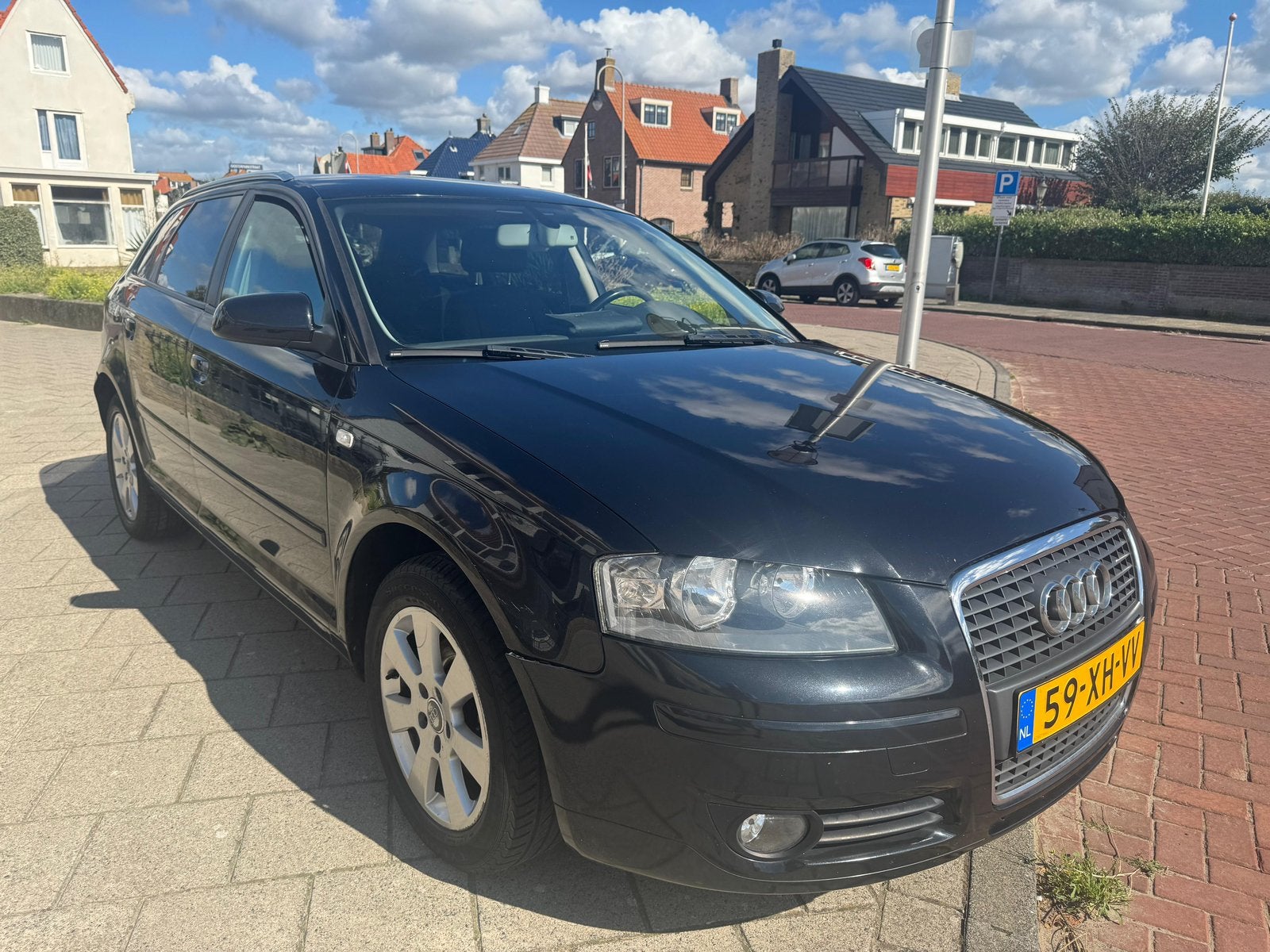 Audi A3 1.6 Sportback veel extra’s oa airco nieuwe Apk !!, Auto's, Voorwielaandrijving, Stof, 4 cilinders, Zwart