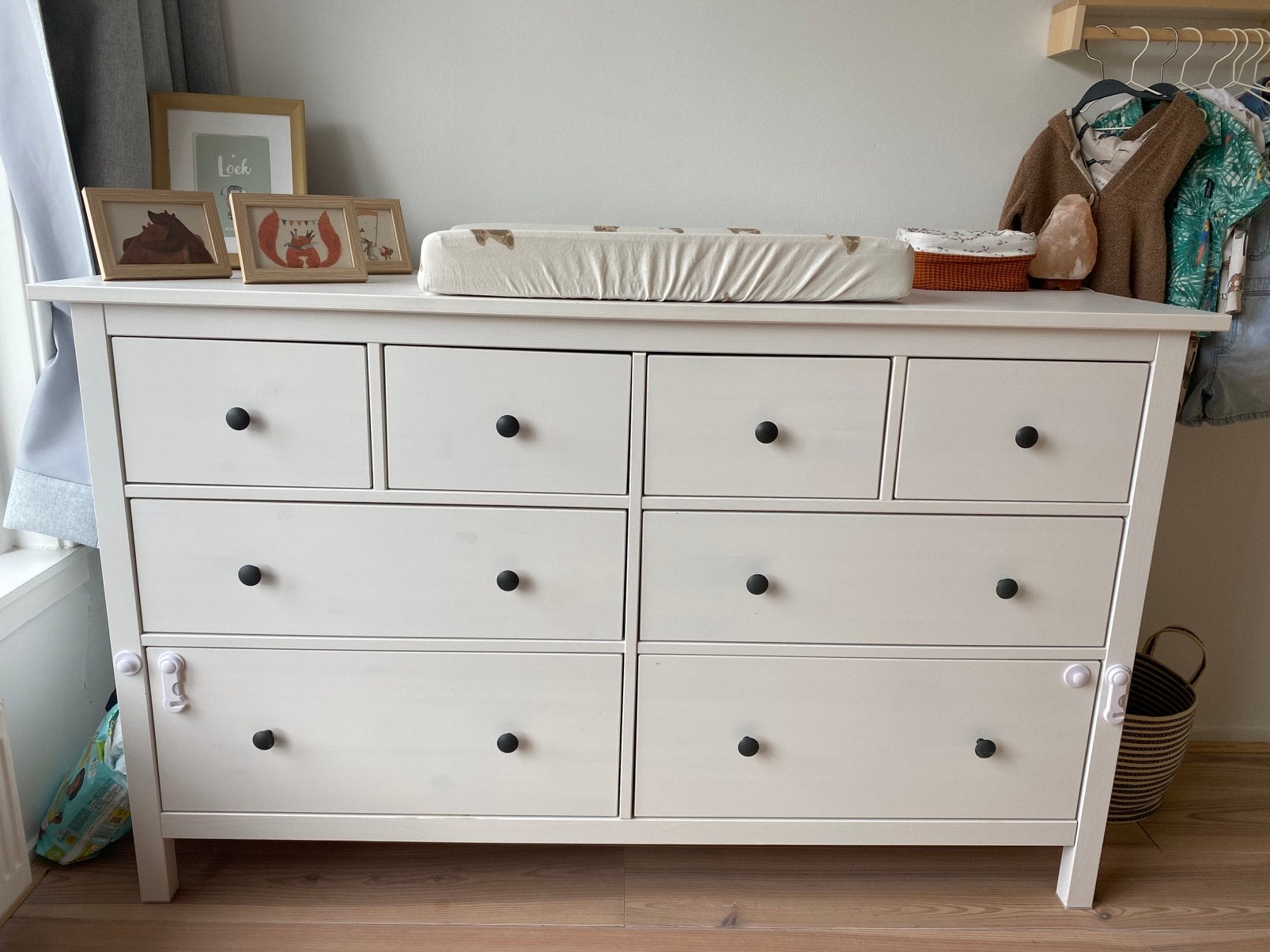 Prachtige commode Hemnes, Ophalen, 100 tot 150 cm, Zo goed als nieuw, 3 of 4 laden
