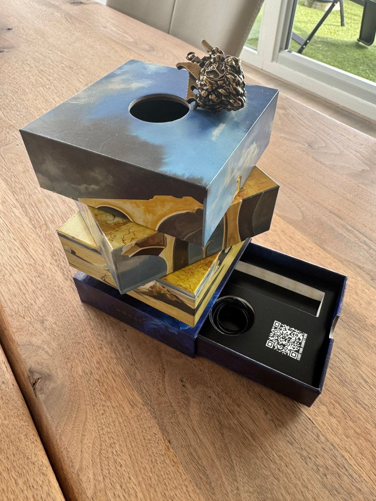 Tomorrowland 2026 box, Eén persoon