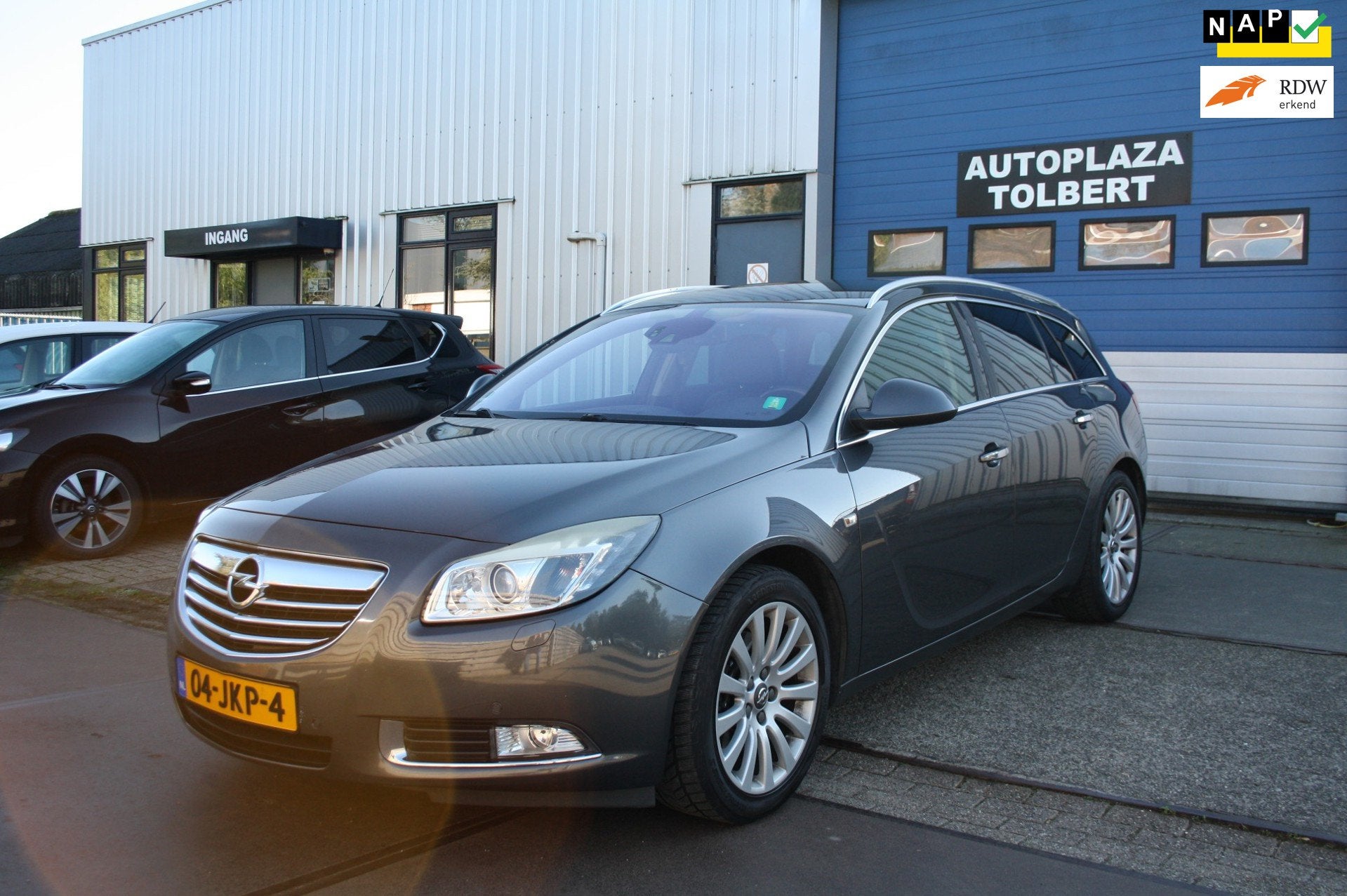 Opel Insignia Sports Tourer 1.6 T Executive *BJ'09*VOL LEDER, Auto's, Euro 5, Gebruikt, Zwart, 4 cilinders