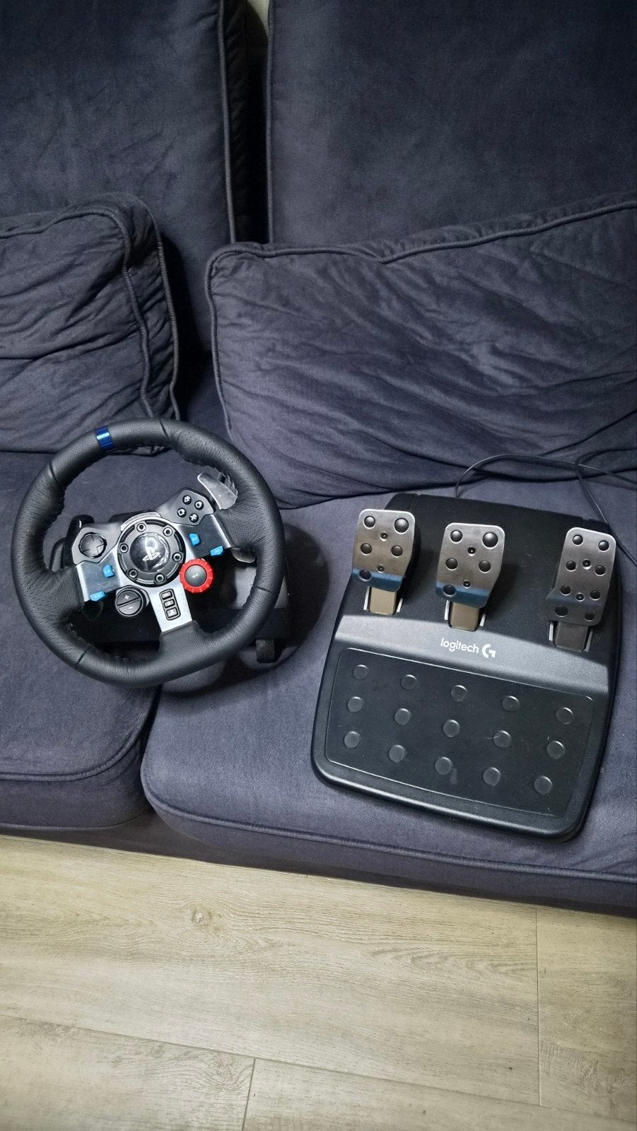 Logitech G29 Racestuur met Pedalen - Zo goed als nieuw, Ophalen, Racestuur, Force feedback, Zo goed als nieuw