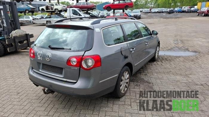 Achterlicht rechts van een Volkswagen Passat, Gebruikt, -, Volkswagen, -