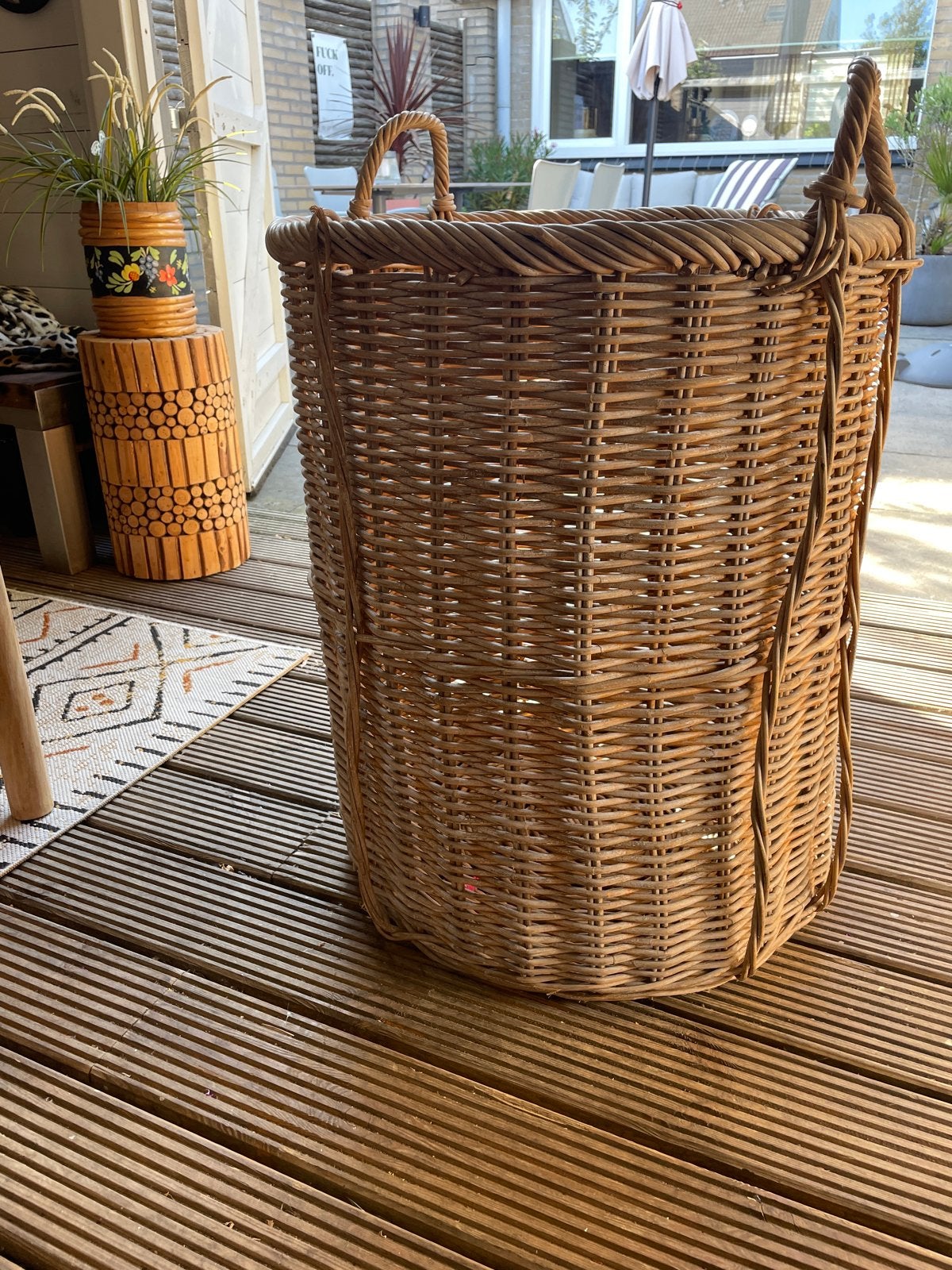 Hele Grote rieten mand met handvatten, Huis en Inrichting, Woonaccessoires | Schalen en Manden, Ophalen, Gebruikt, Mand, Rond