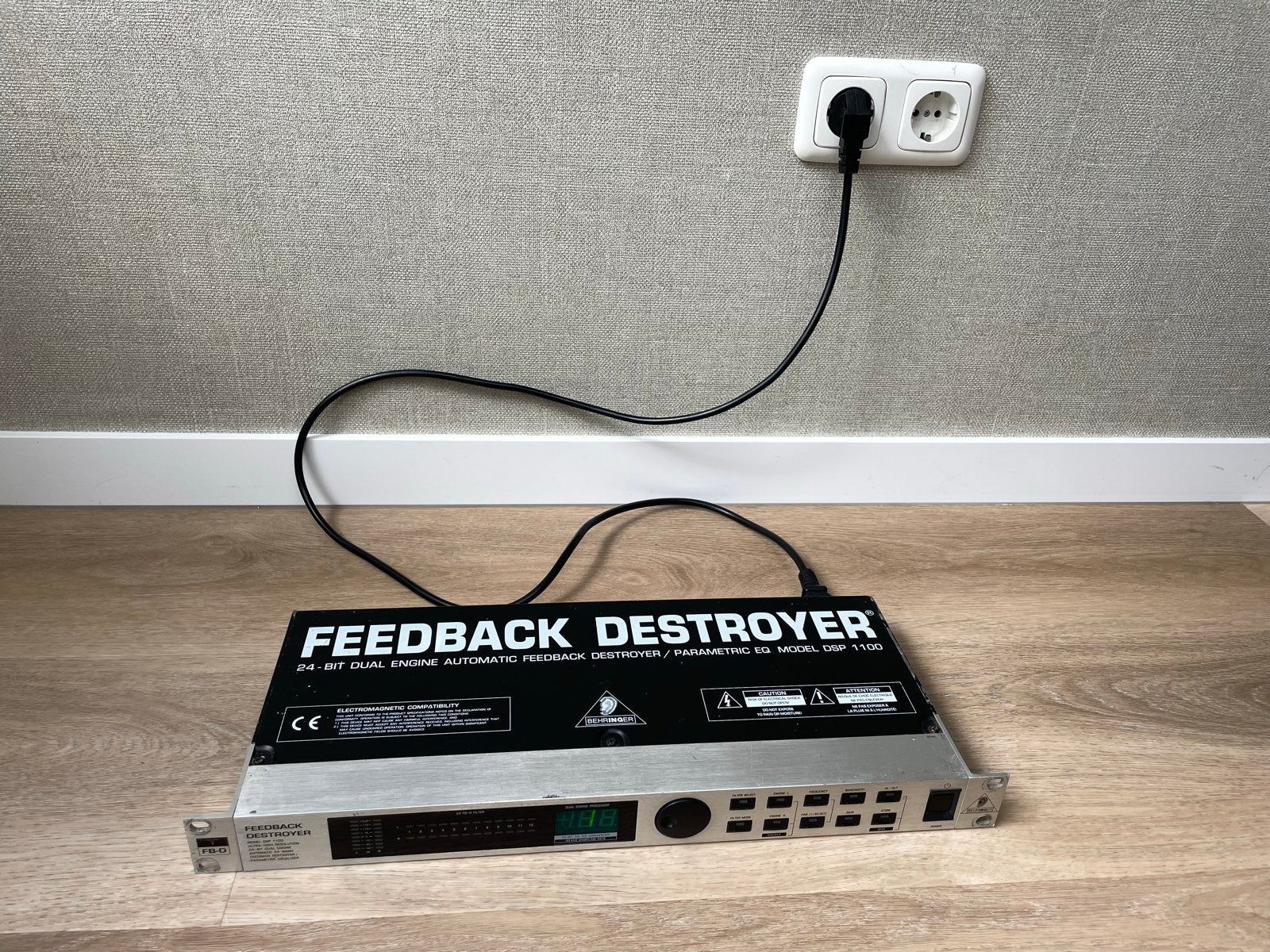 Behringer Feedback Destroyer DSP 1100, incl nw stroomkabel, Muziek en Instrumenten, Effecten, Ophalen of Verzenden, Gebruikt, Equalizer